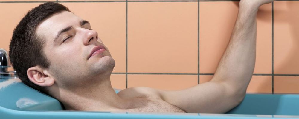 男人 洗澡 健康 沐浴用品 保健 按摩 搓澡 中医 清洁皮肤