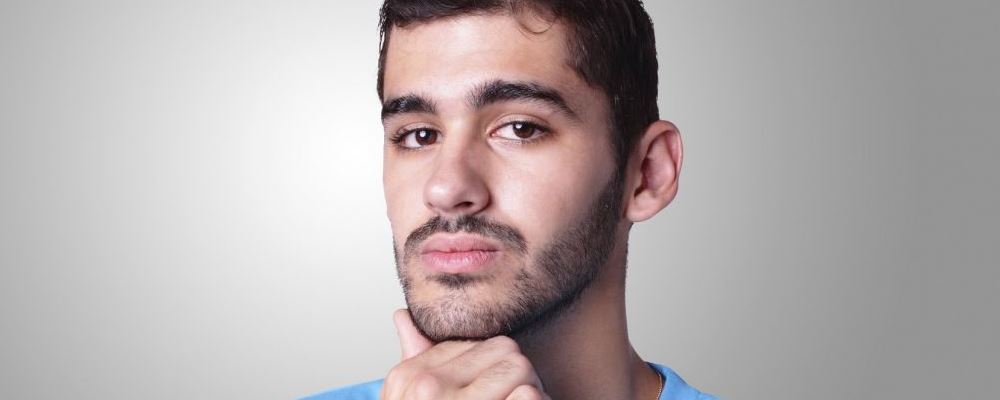 男性 拔胡须 生命 危险 性发育 青春期 皮肤