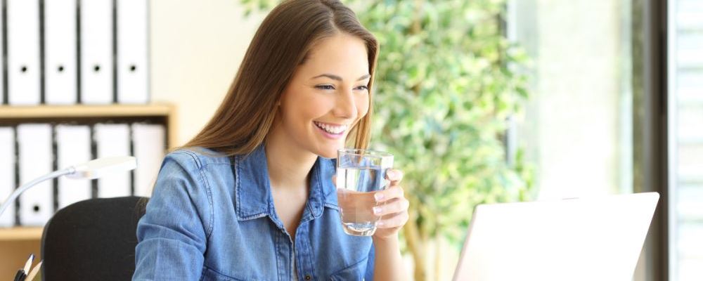 水 喝水 排毒 营养 平衡 饮食